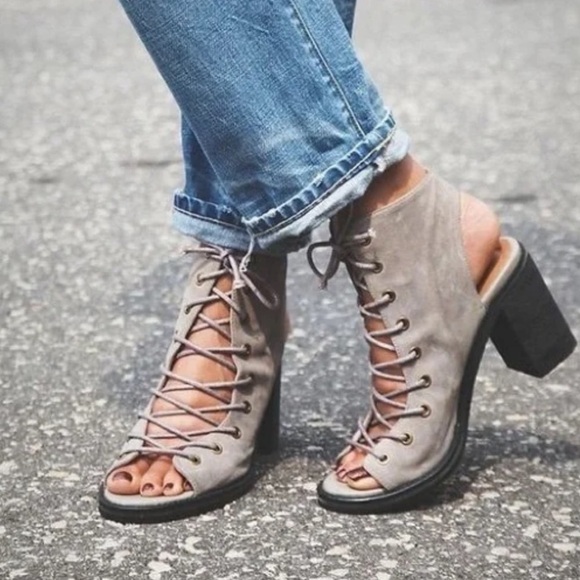 Jeffrey Campbell Cors Lace Up Sandals - Picture 12 of 12
